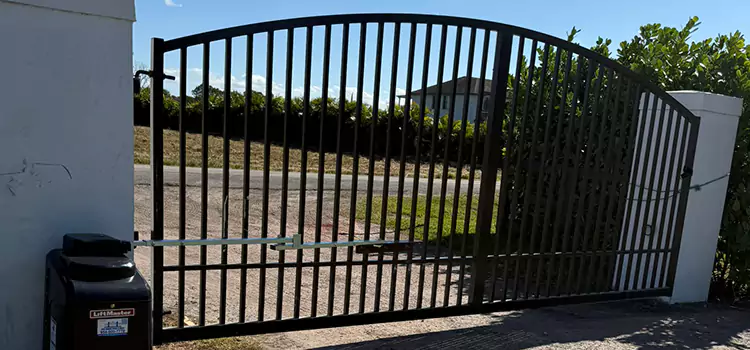 Driveway Fence Repair Clearwater